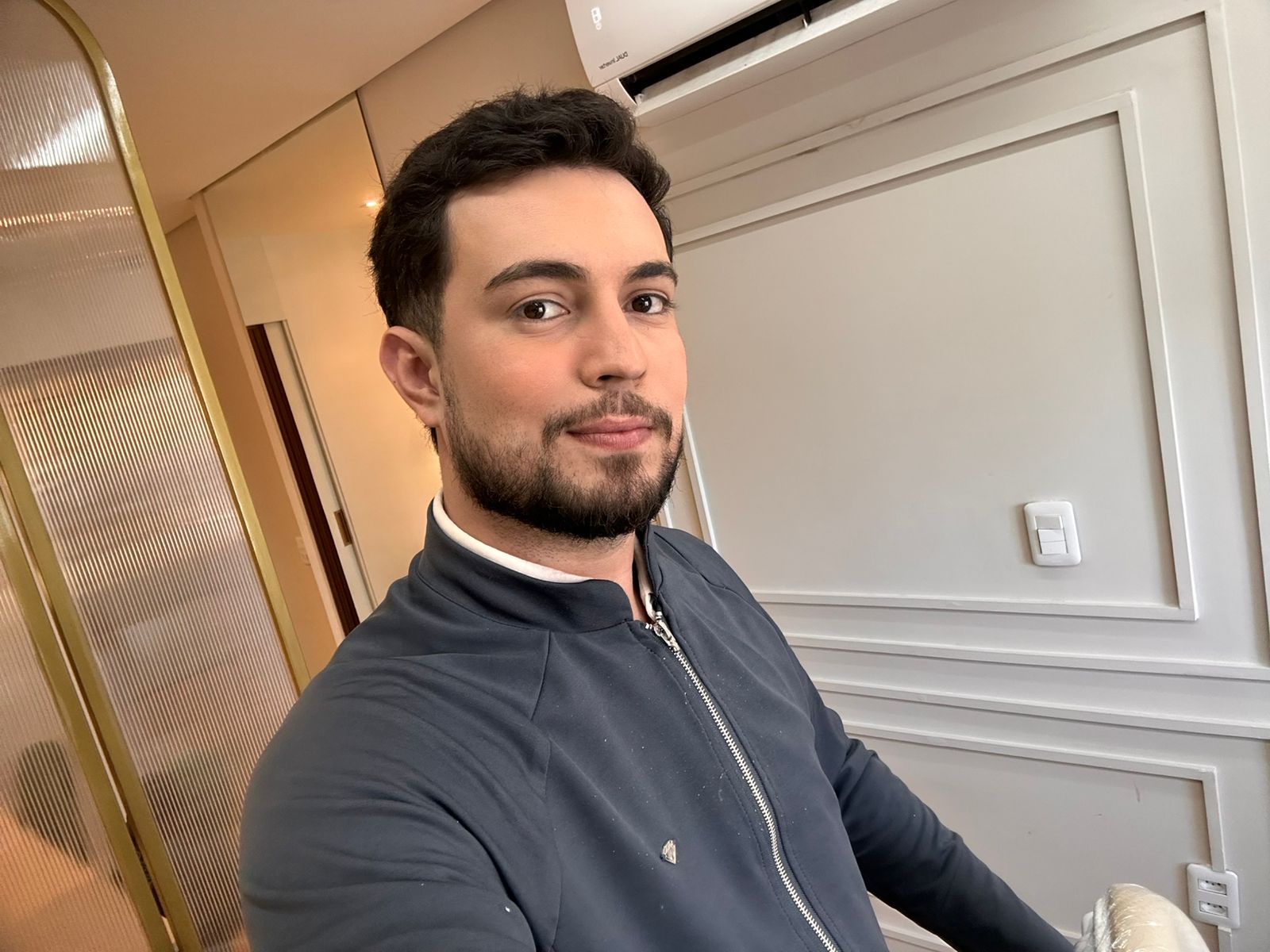 Dr. Edson Farias - Cirurgião-Dentista